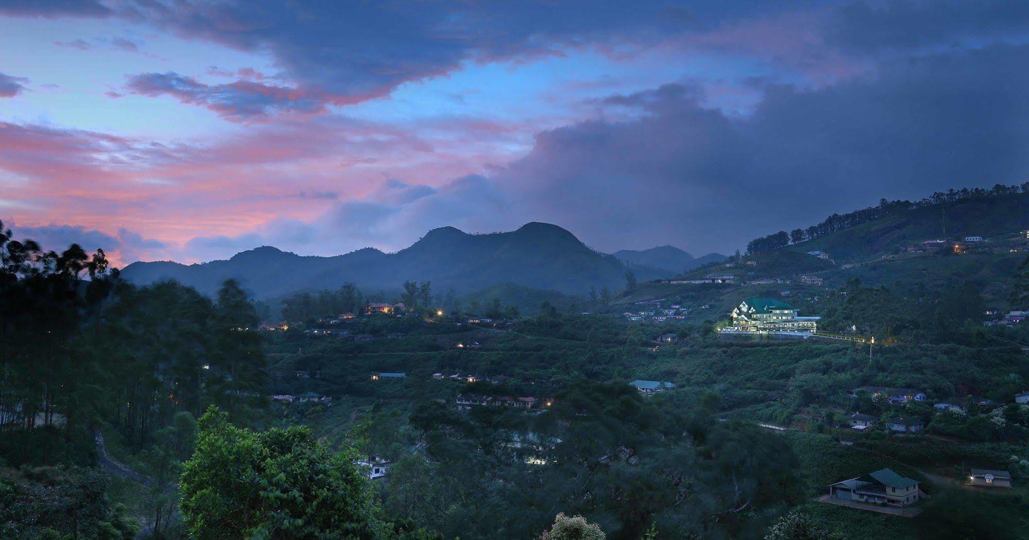 Elysium Garden Hotel Munnar Bagian luar foto