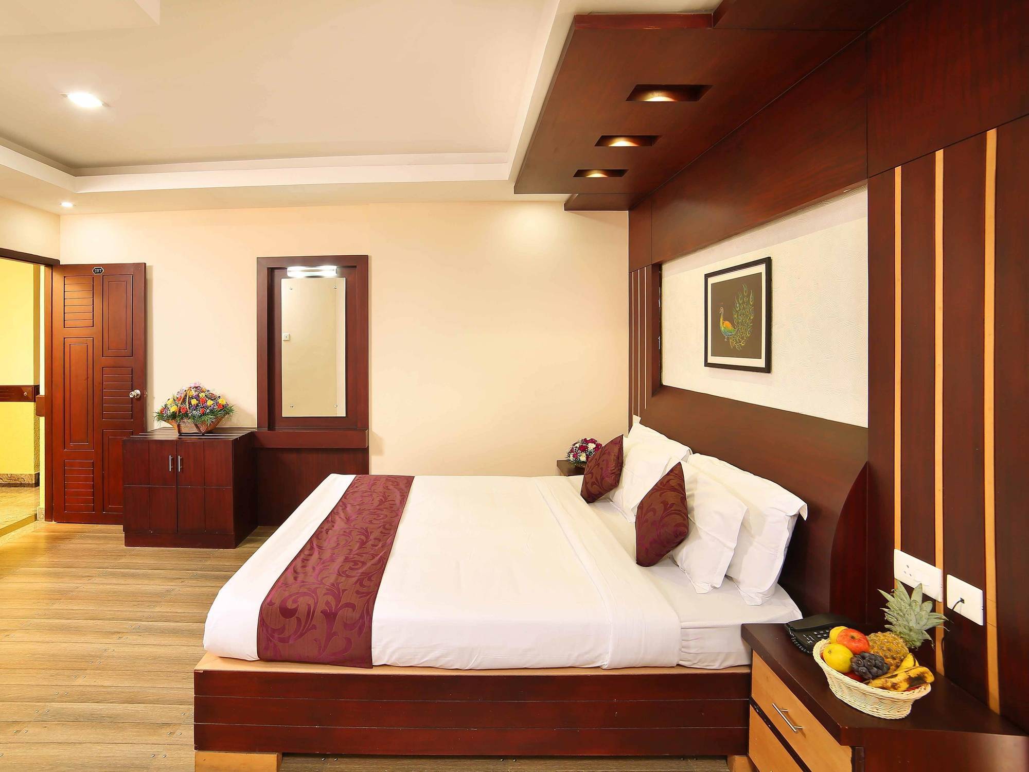 Elysium Garden Hotel Munnar Bagian luar foto