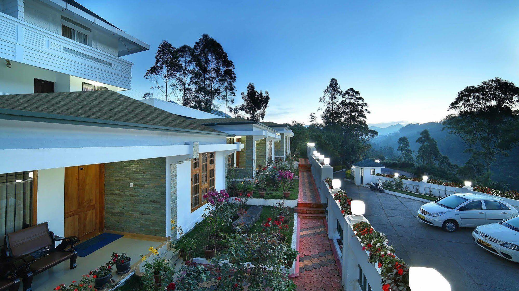 Elysium Garden Hotel Munnar Bagian luar foto