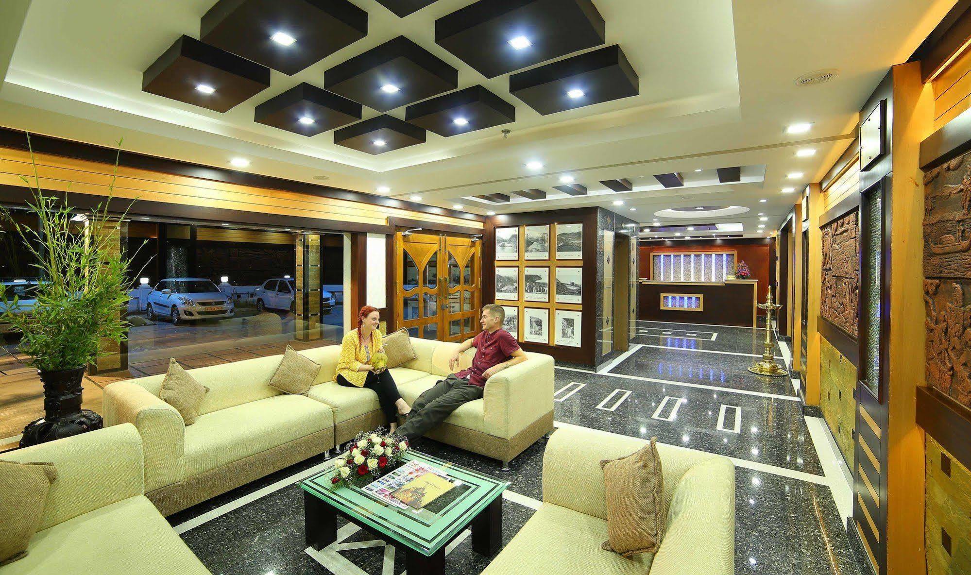 Elysium Garden Hotel Munnar Bagian luar foto